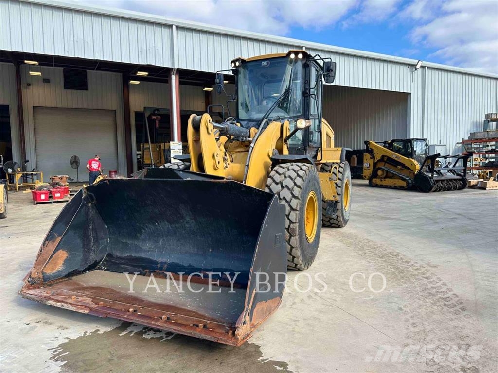 CAT 926 QC لوادر بعجل
