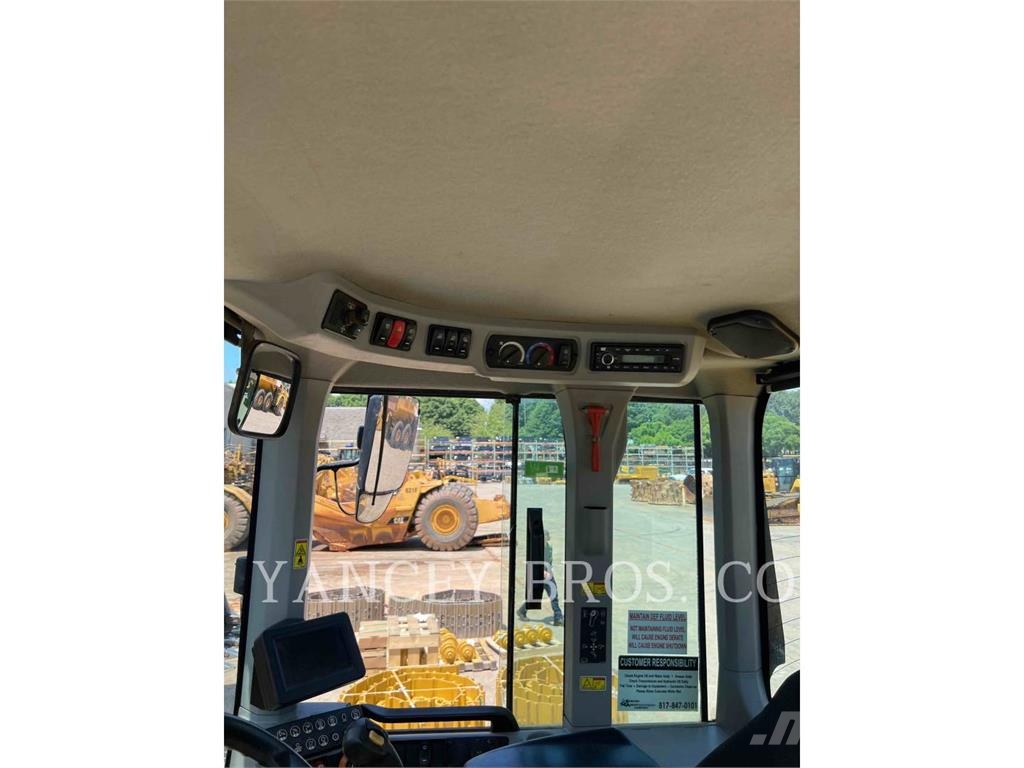 CAT 926 QC 輪胎式裝載機