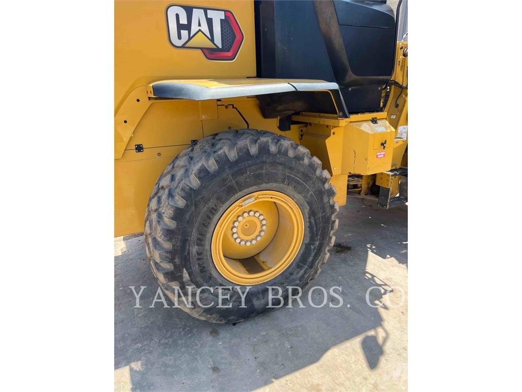CAT 926 QC 輪胎式裝載機