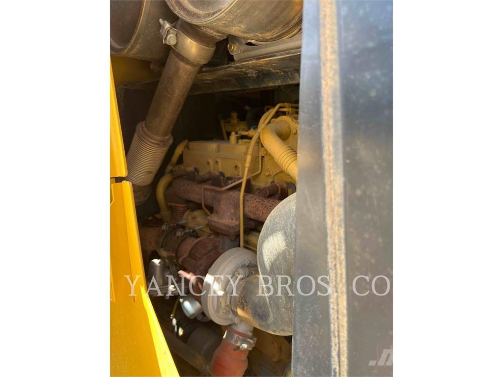 CAT 926 QC 輪胎式裝載機