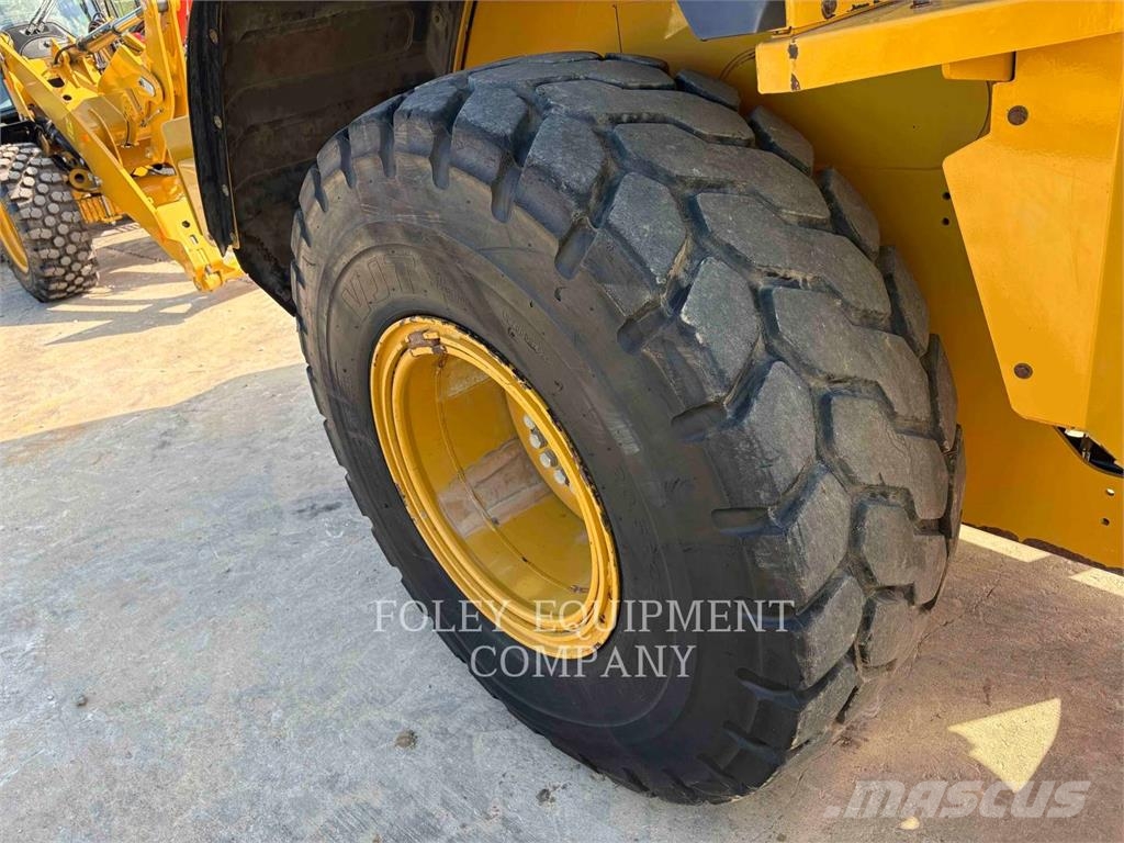 CAT 926M Ładowarki kołowe
