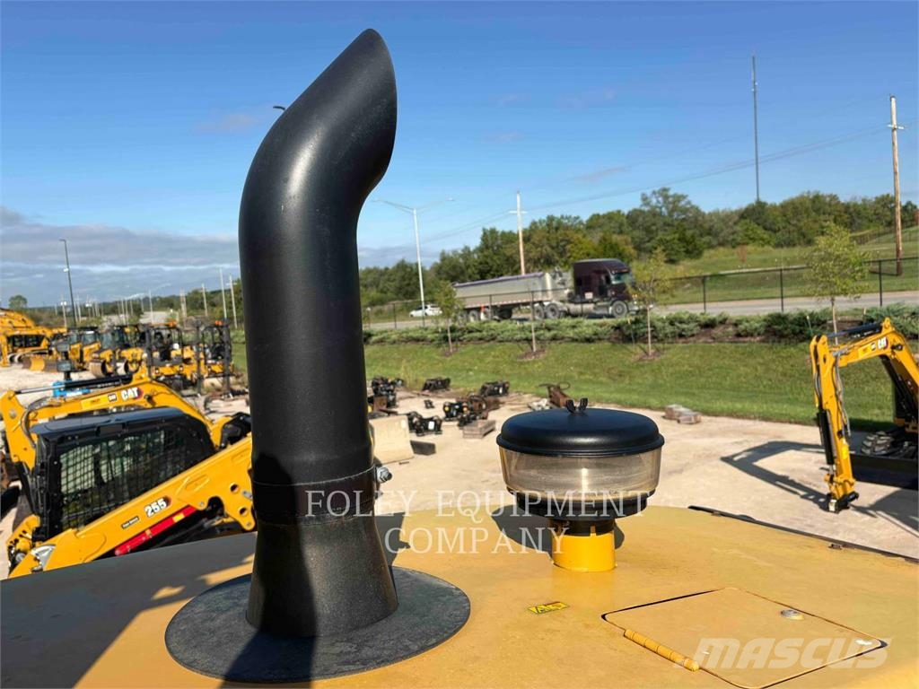 CAT 926M Ładowarki kołowe