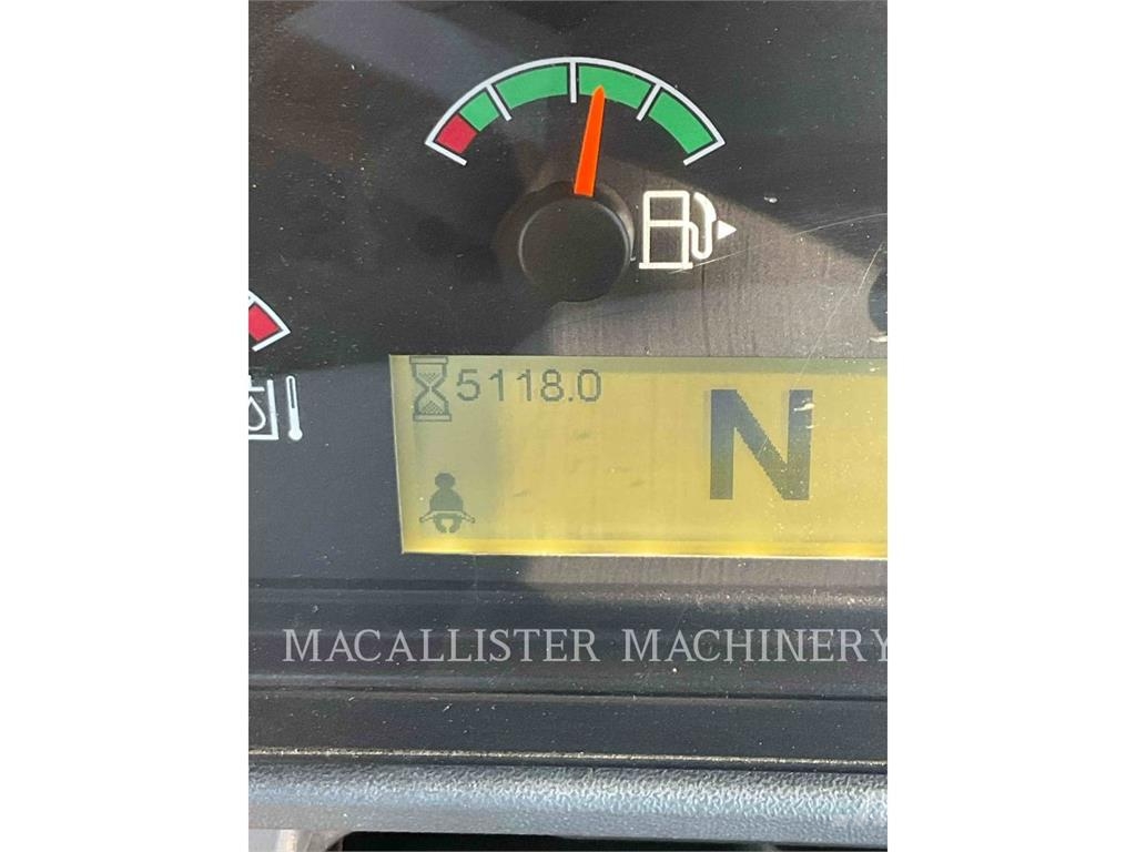 CAT 926M لوادر بعجل