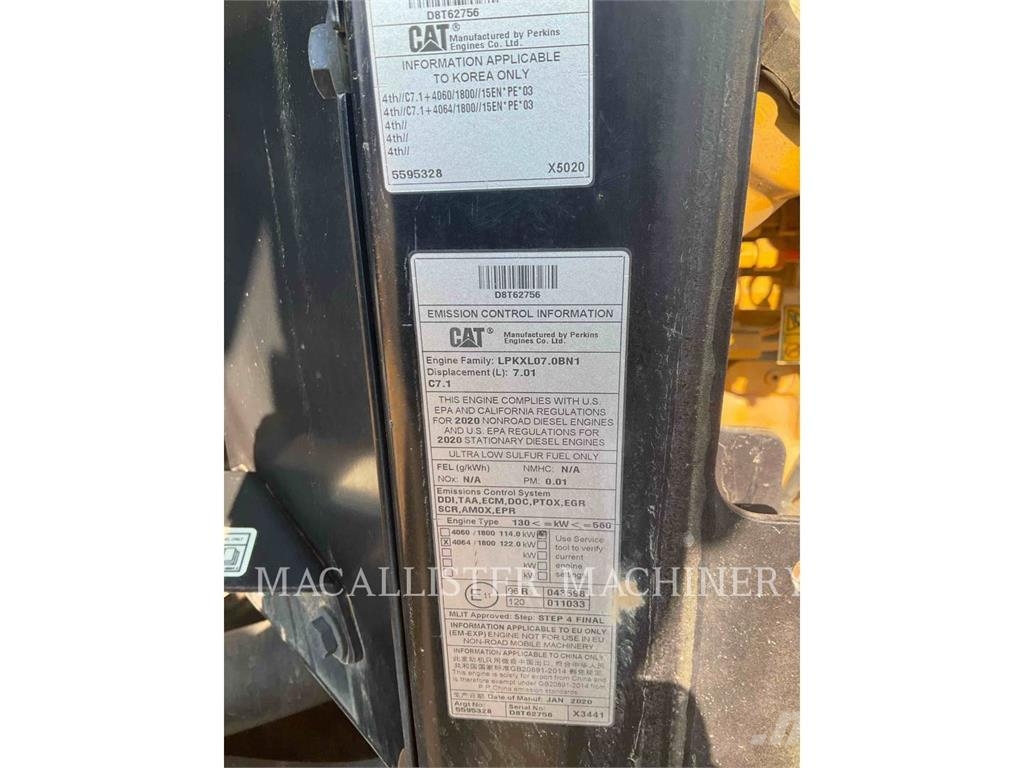 CAT 926M لوادر بعجل