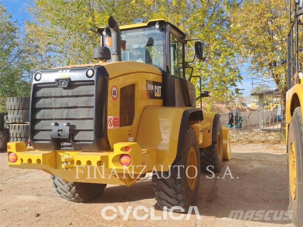 CAT 926M Wheel loaders