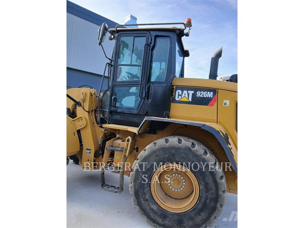 CAT 926M 輪胎式裝載機