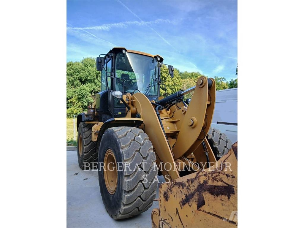CAT 926M 輪胎式裝載機