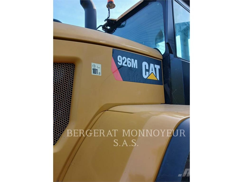 CAT 926M 輪胎式裝載機