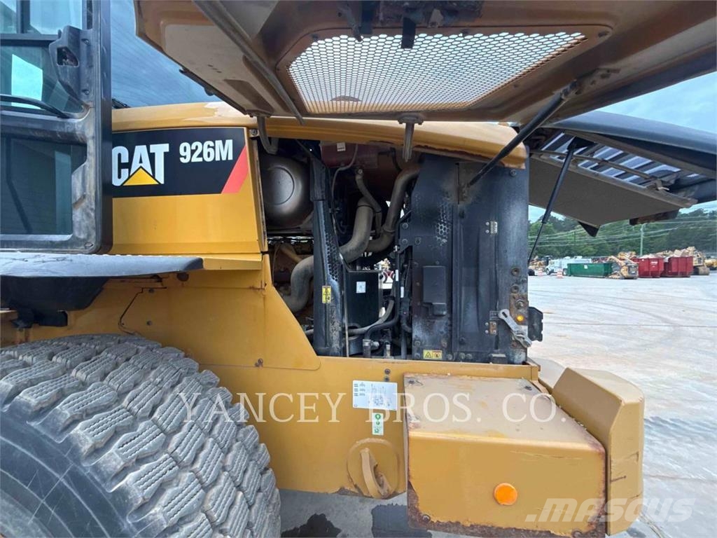 CAT 926M 휠로우더