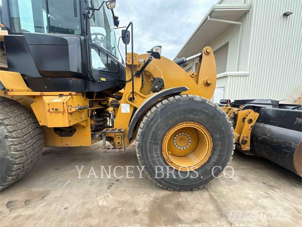 CAT 926M 휠로우더
