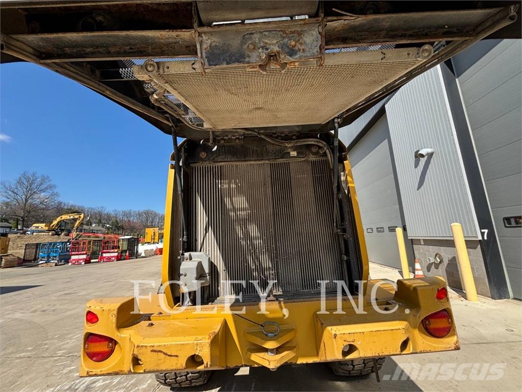 CAT 926M Tekerlekli yükleyiciler