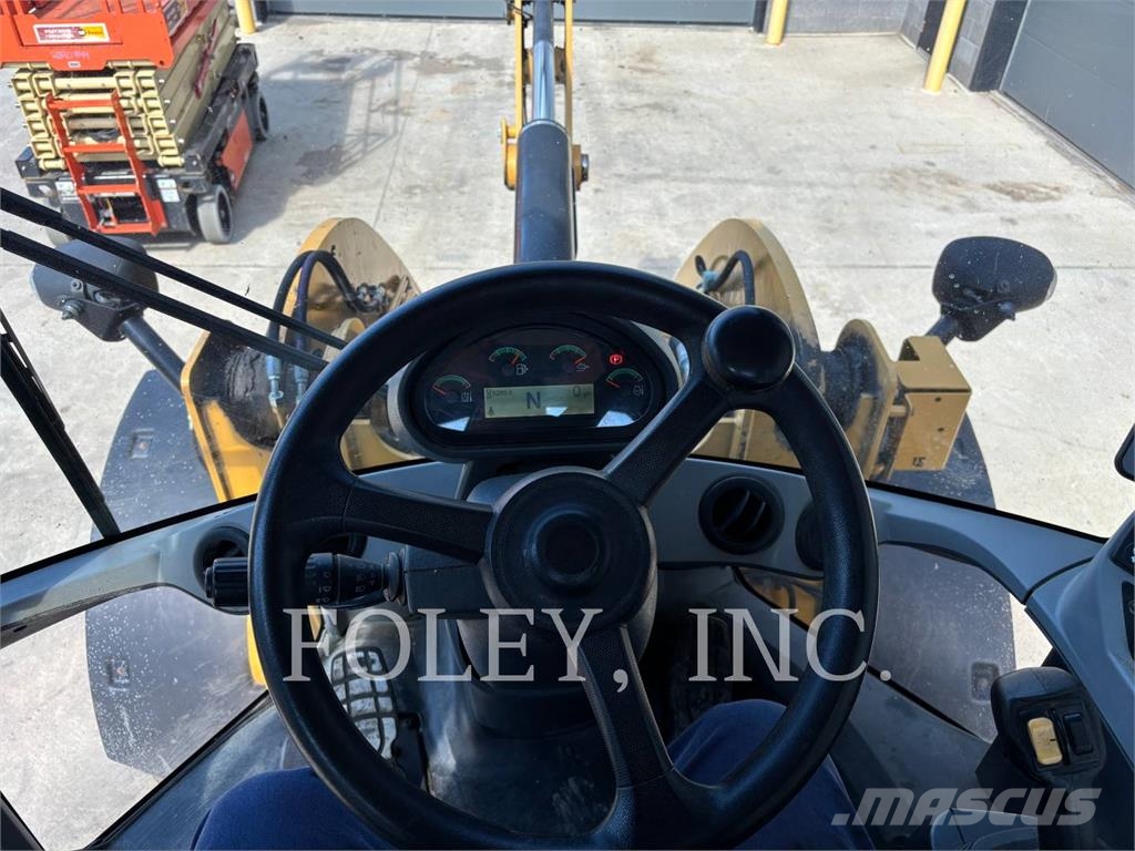 CAT 926M Tekerlekli yükleyiciler