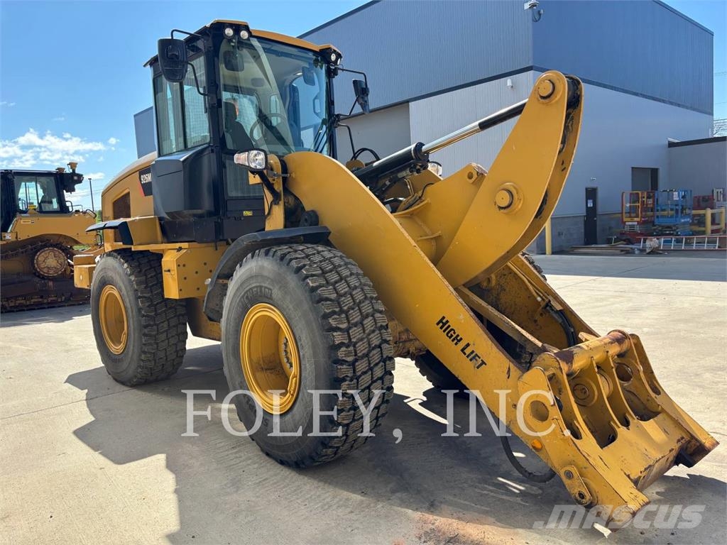 CAT 926M Tekerlekli yükleyiciler