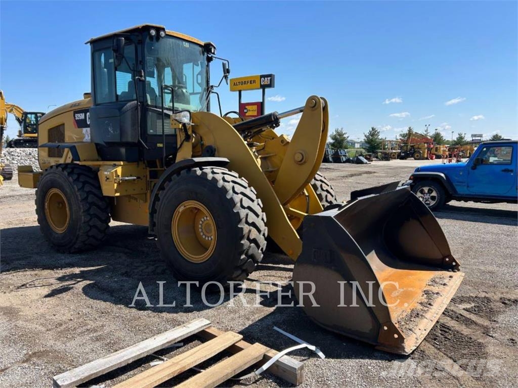 CAT 926M Tekerlekli yükleyiciler
