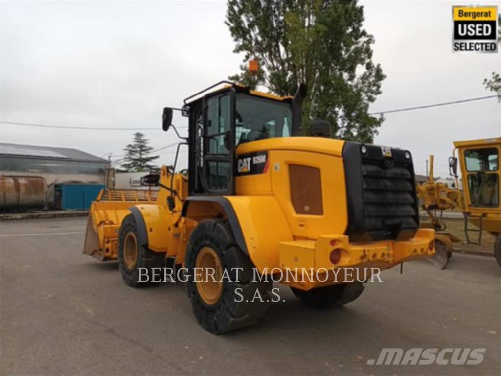 CAT 926M 輪胎式裝載機