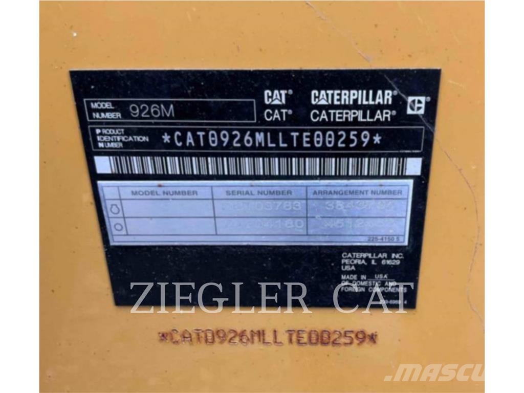 CAT 926M لوادر بعجل