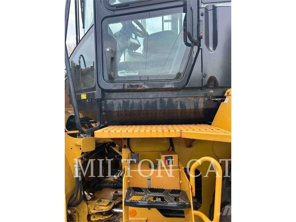 CAT 926M Φορτωτές με λάστιχα (Τροχοφόροι)