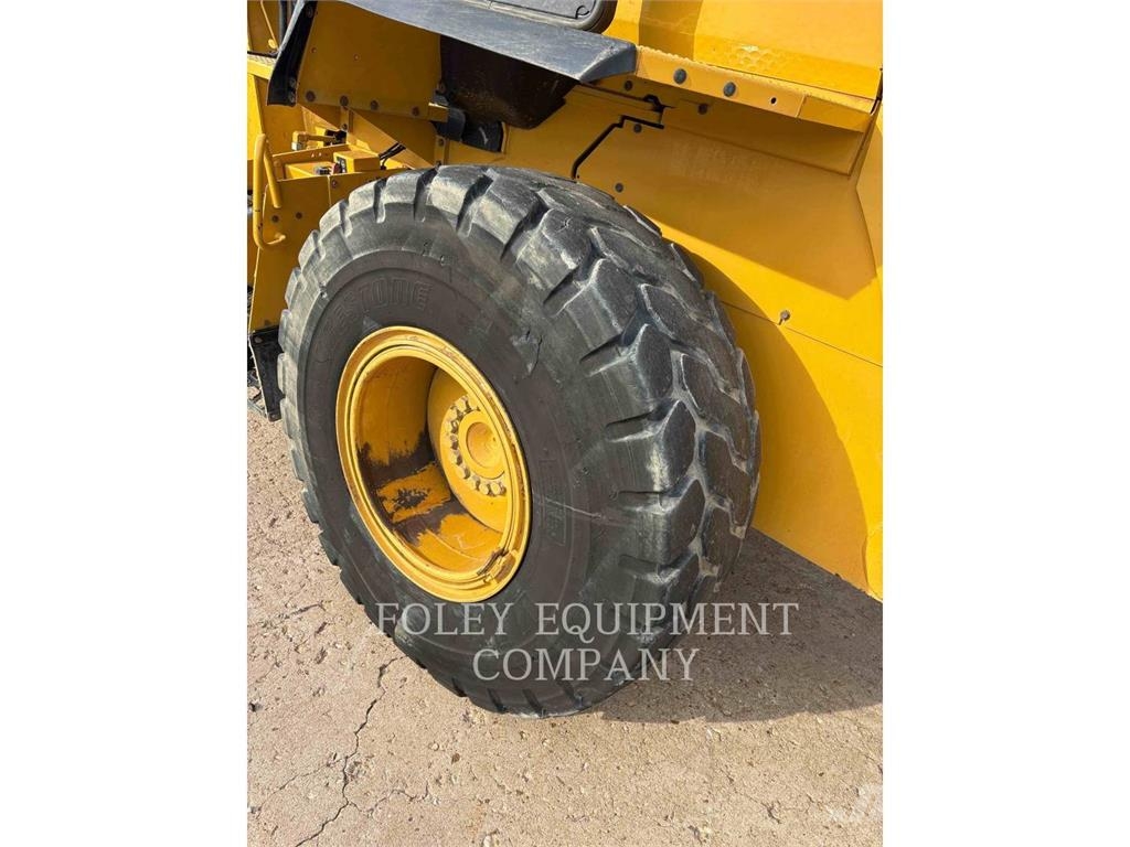 CAT 926M 轮式装载机