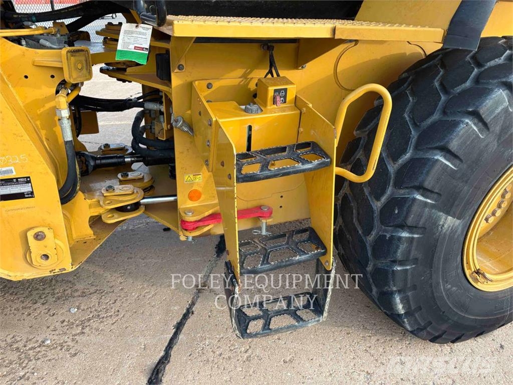 CAT 926M 轮式装载机