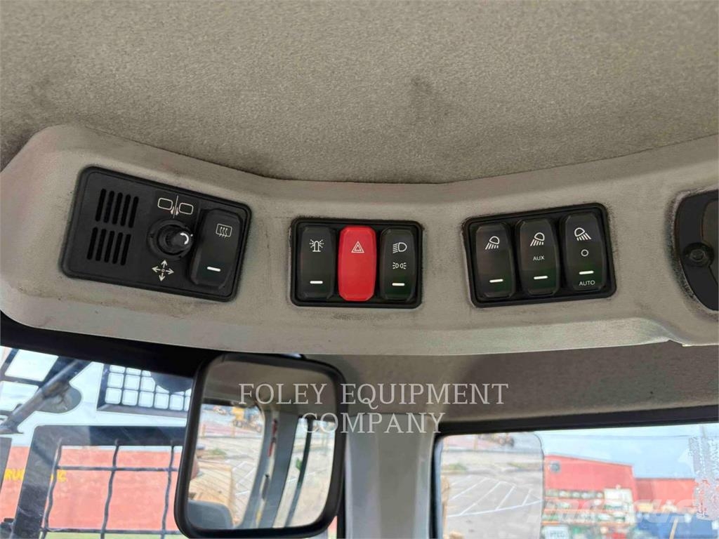 CAT 926M 轮式装载机