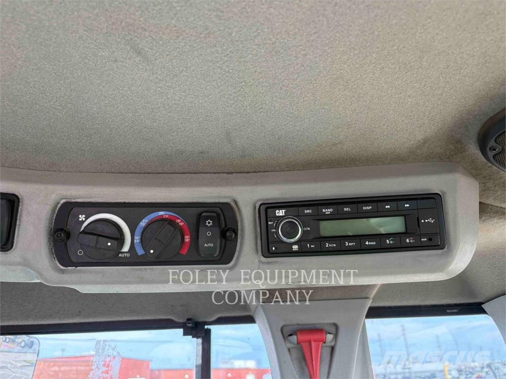CAT 926M 轮式装载机