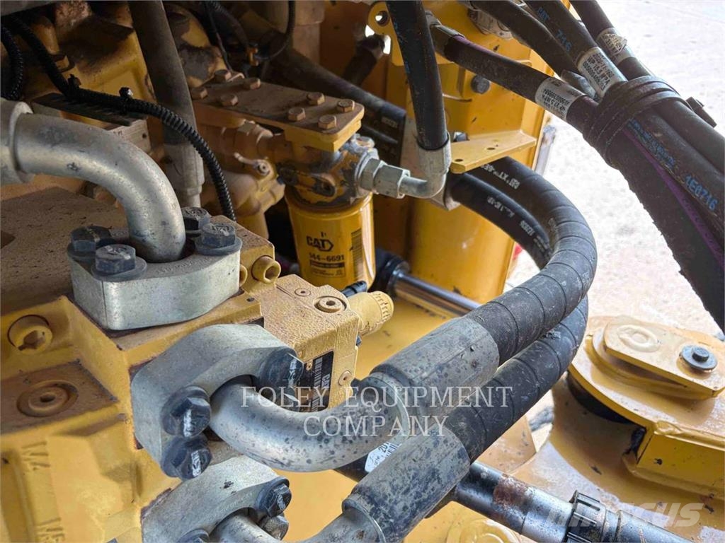 CAT 926M 轮式装载机