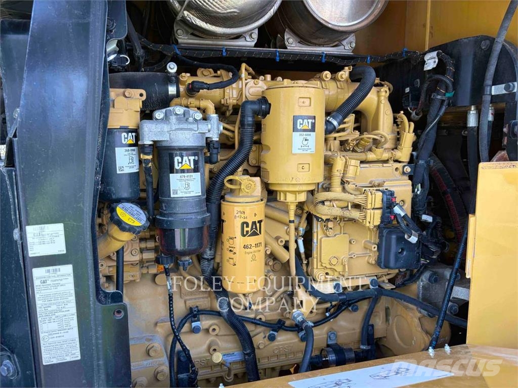 CAT 926M 轮式装载机