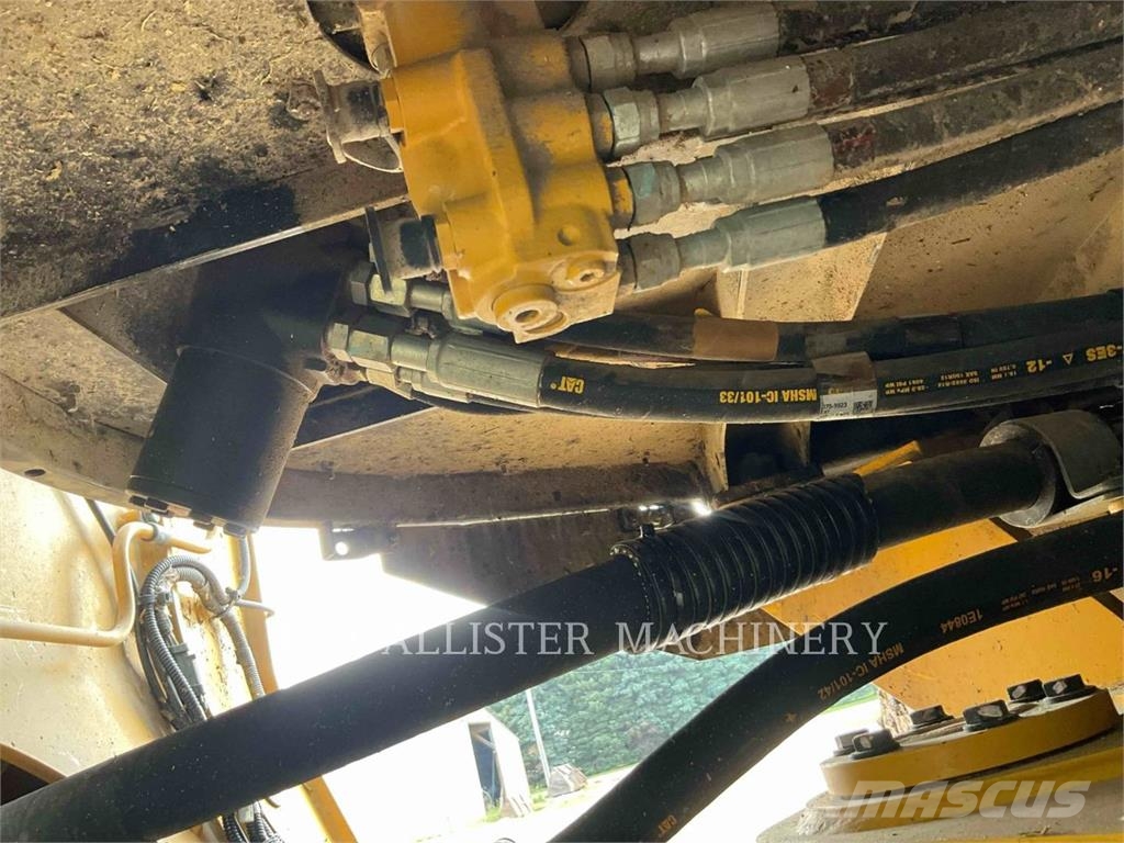 CAT 926M Kolesni nakladalci