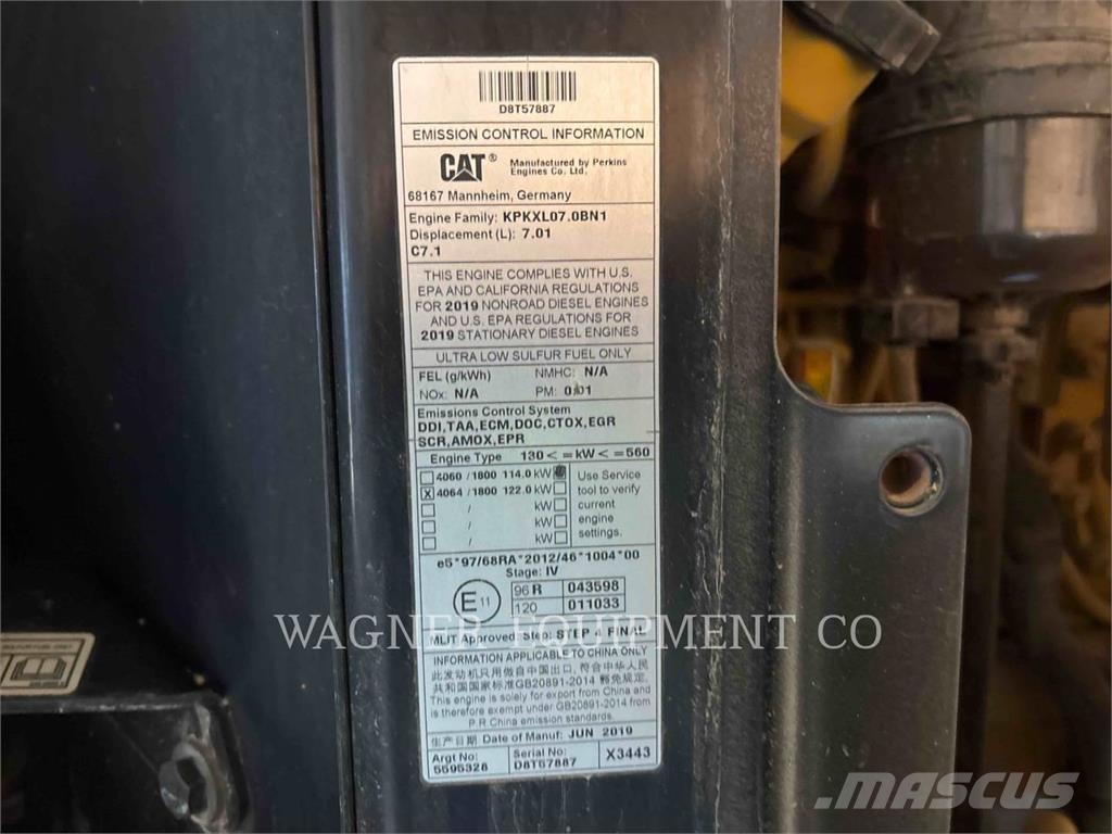 CAT 926M Pale gommate