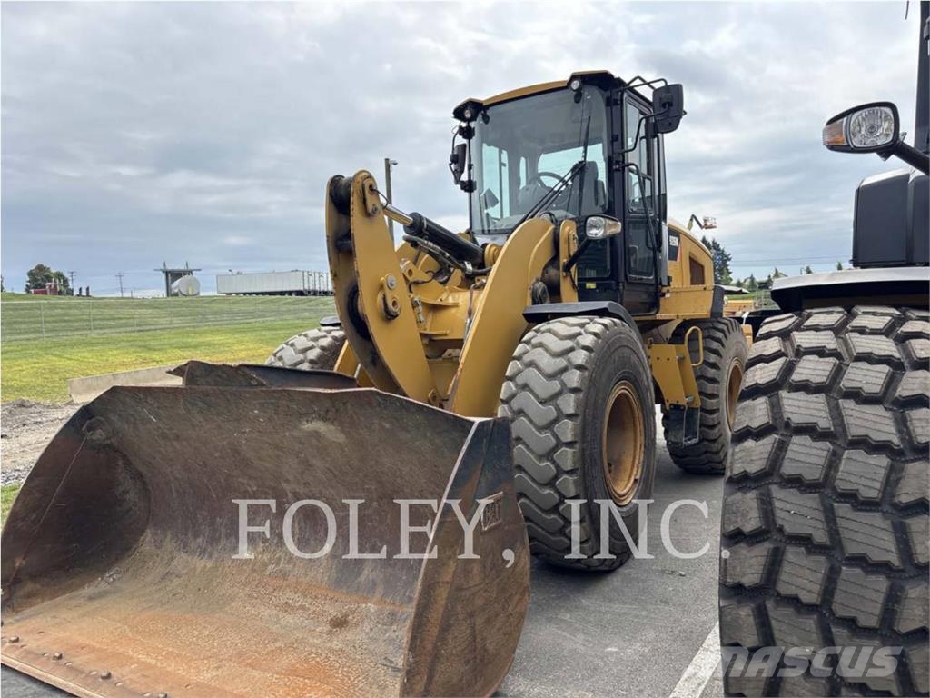 CAT 926M Kolesni nakladalci