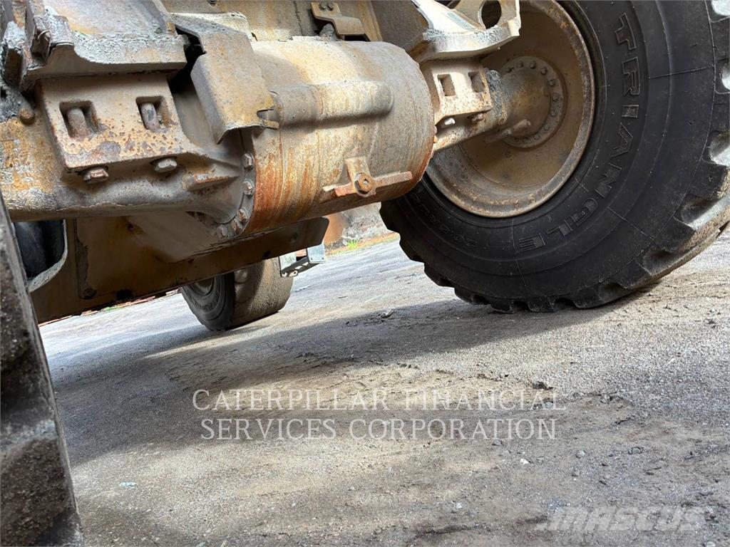 CAT 926M Wheel loaders