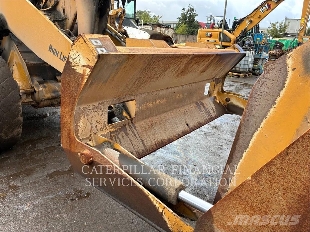 CAT 926M Wheel loaders