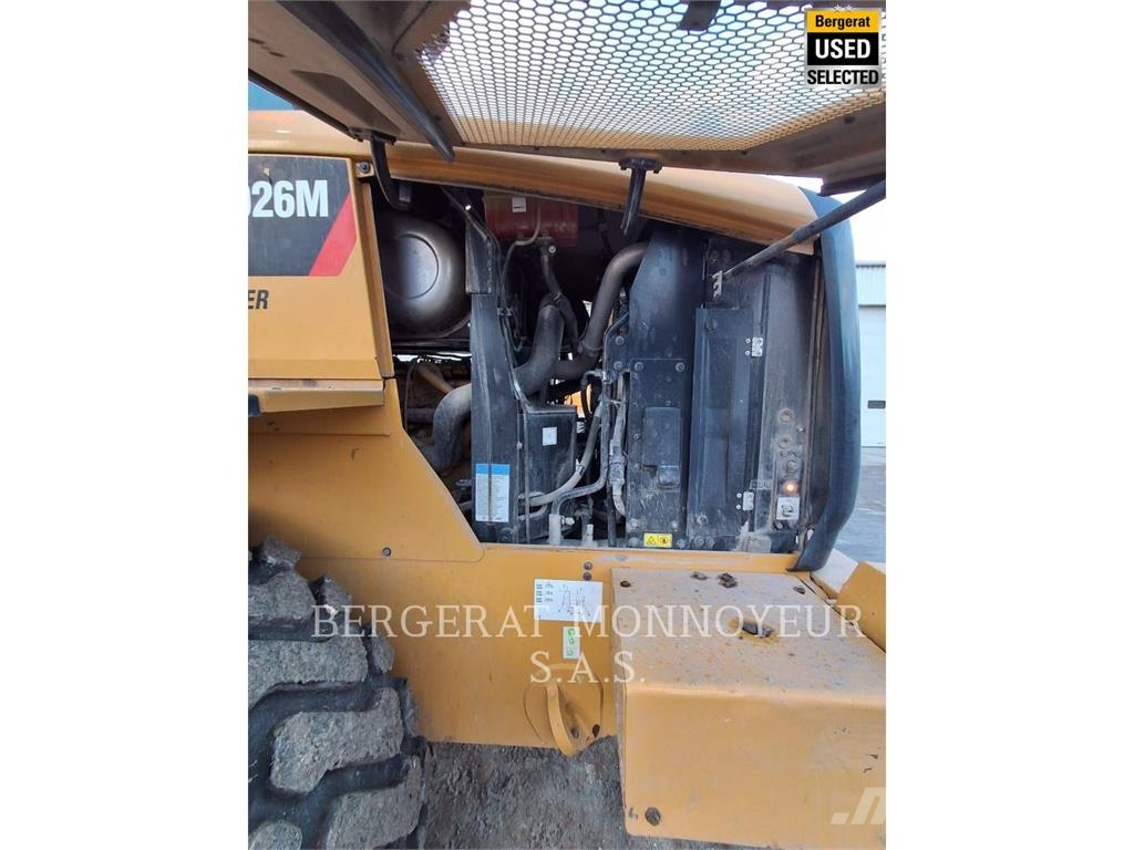 CAT 926M Chargeuse sur pneus