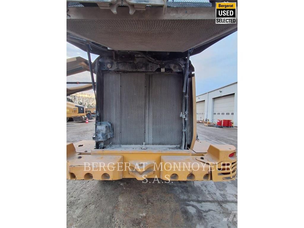 CAT 926M Chargeuse sur pneus