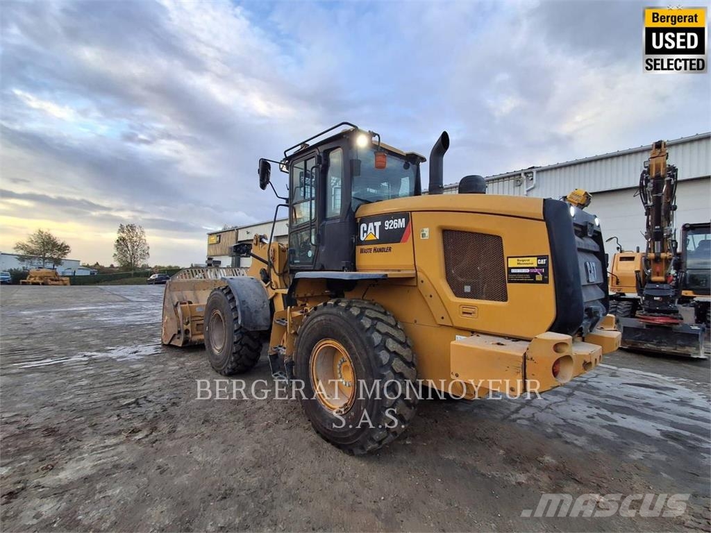 CAT 926M Chargeuse sur pneus
