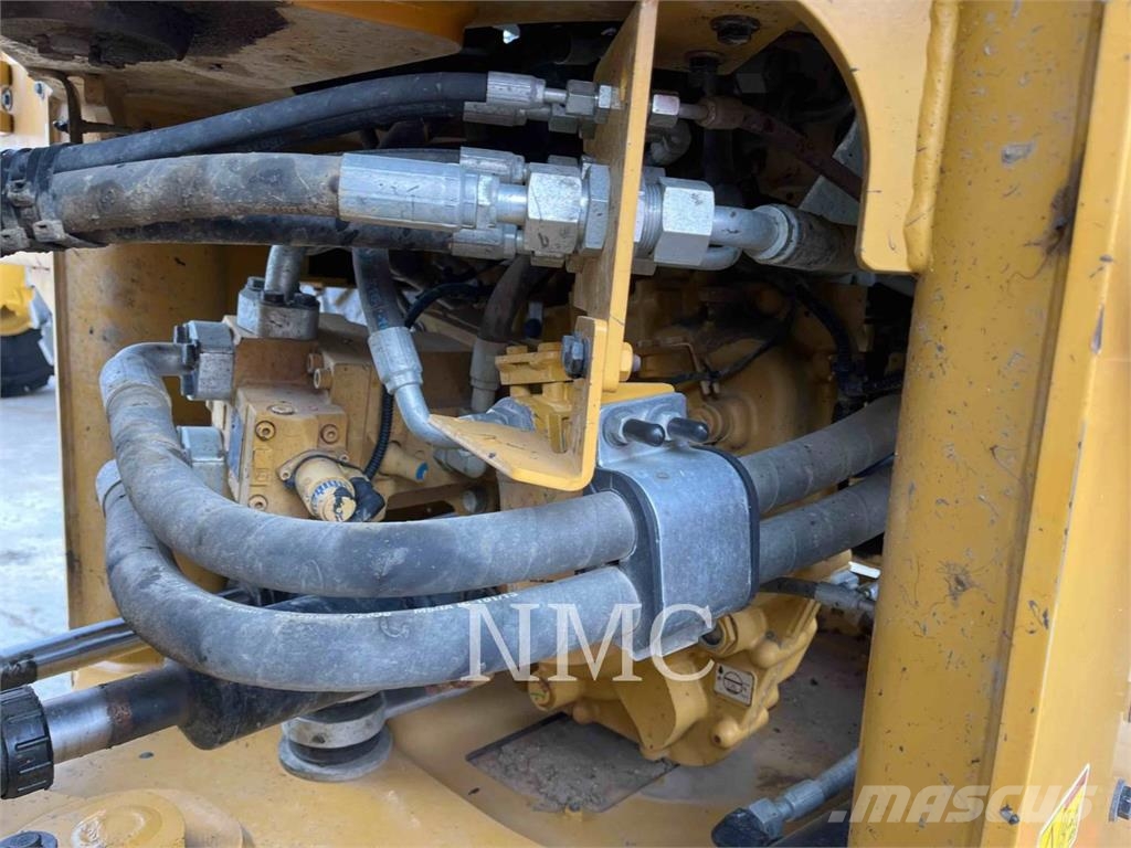 CAT 926M Rataslaadurid