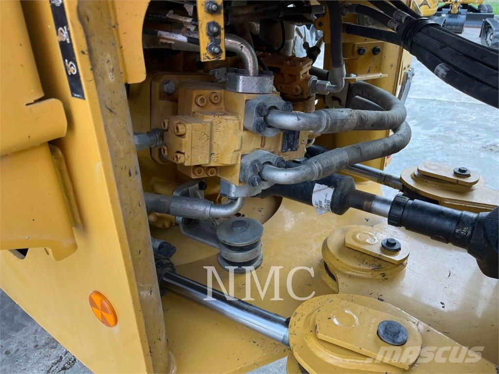CAT 926M Rataslaadurid