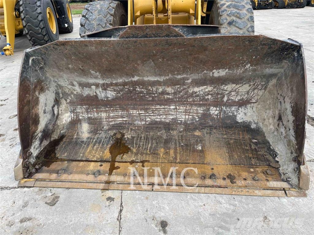 CAT 926M Rataslaadurid