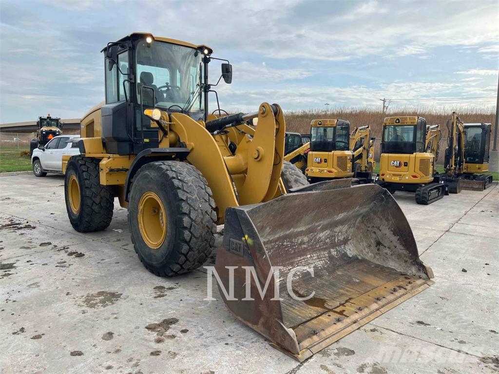 CAT 926M Rataslaadurid