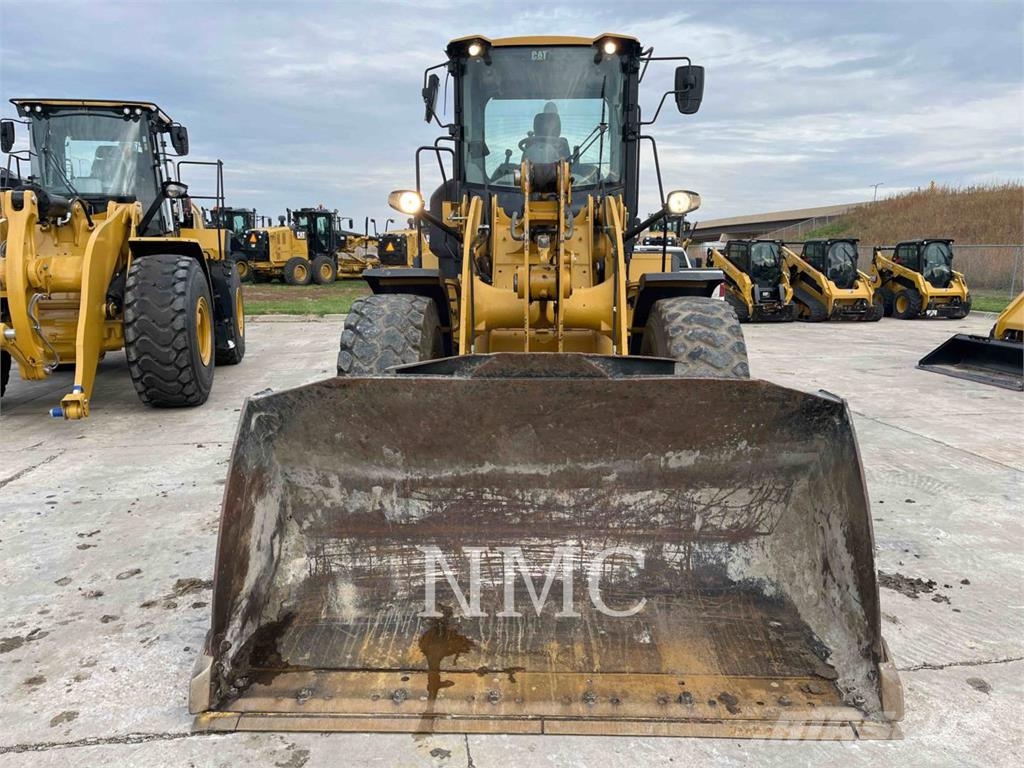 CAT 926M Rataslaadurid