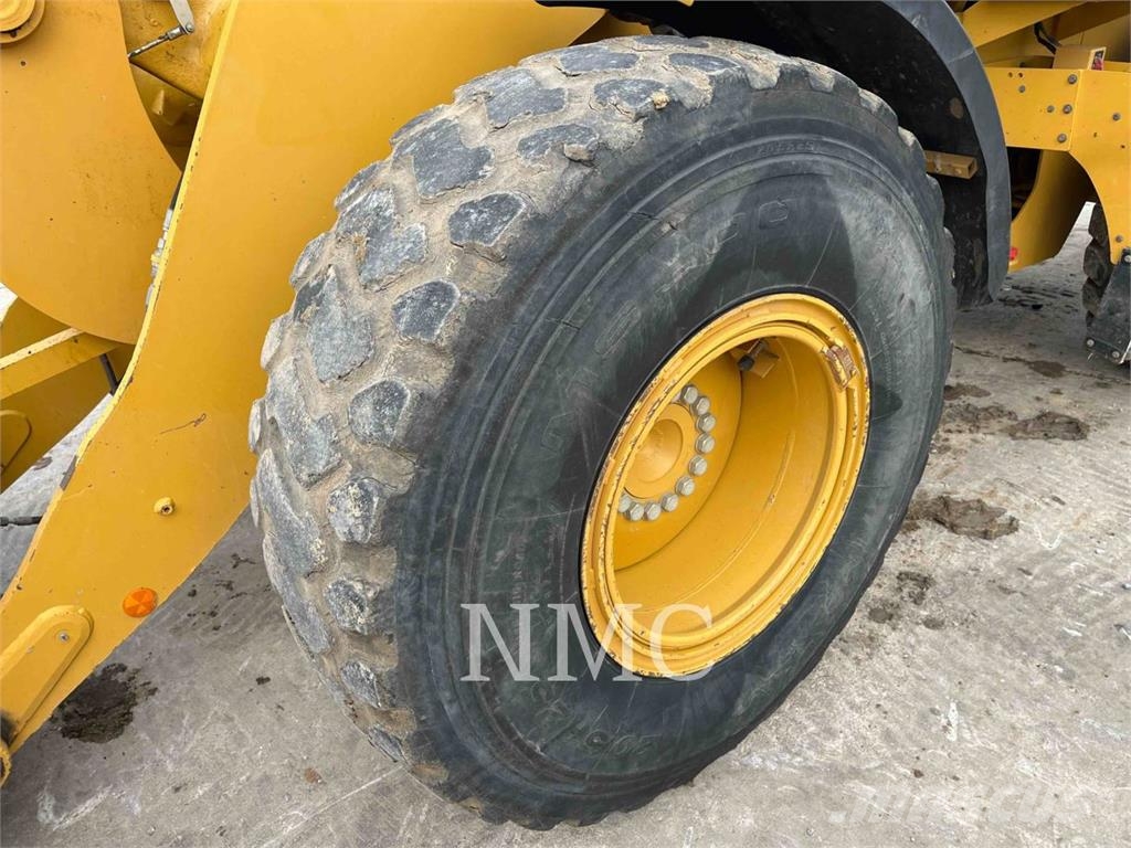 CAT 926M Rataslaadurid