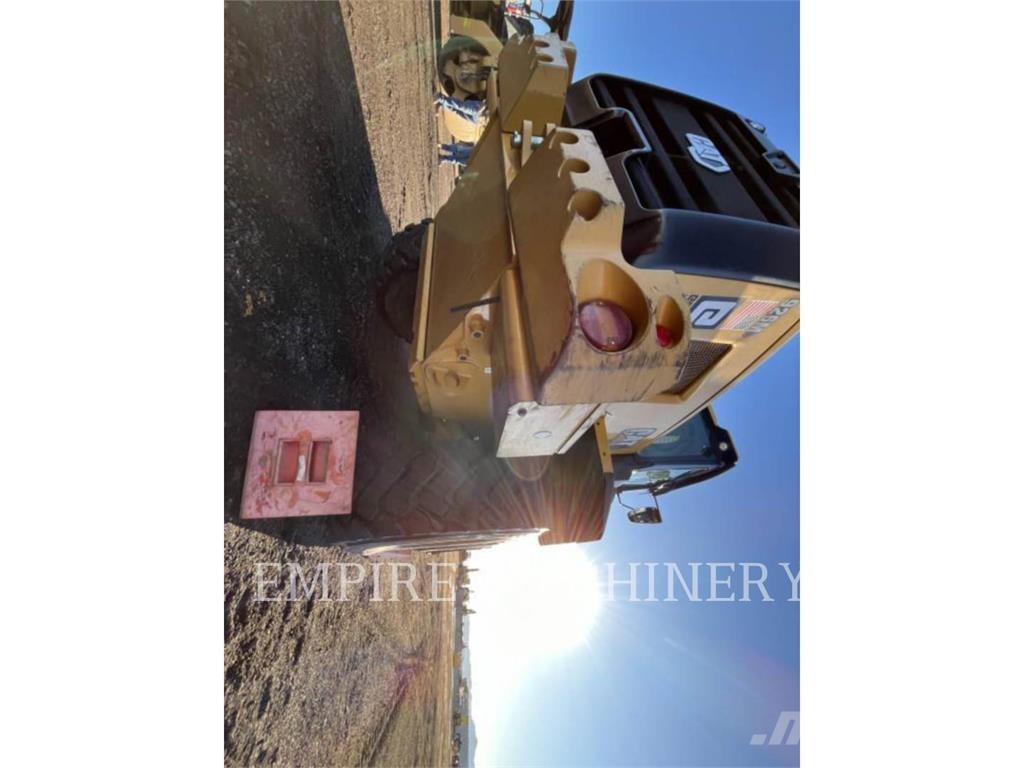 CAT 926M FC Iekrāvēji uz riteņiem