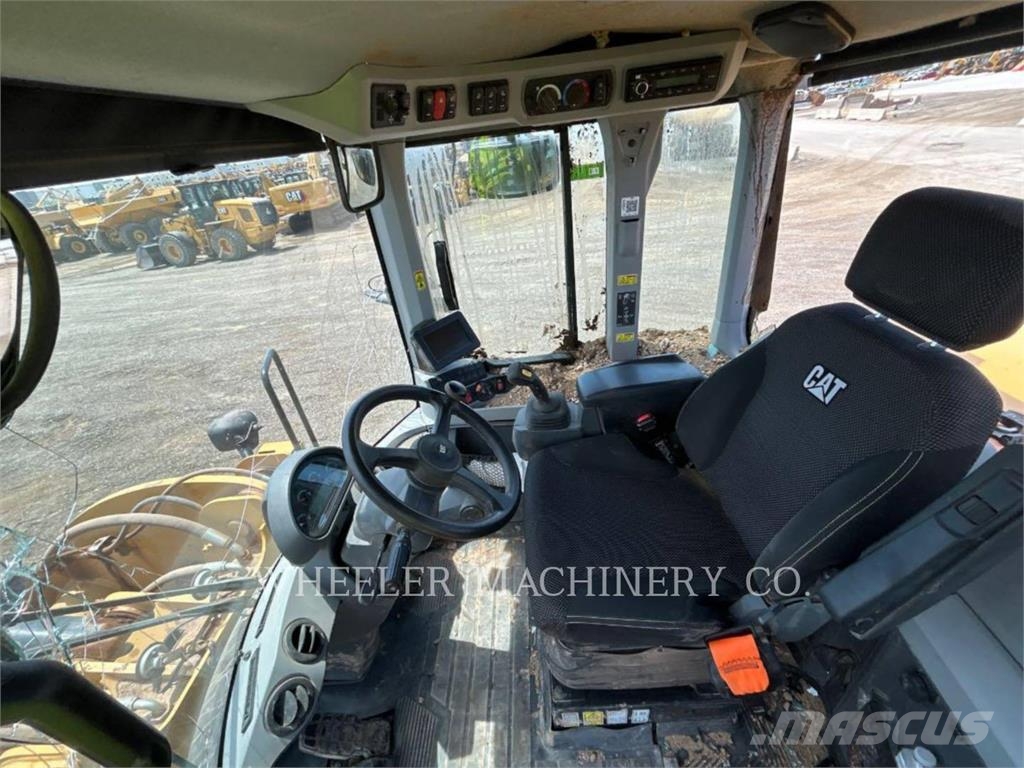 CAT 926M HL QC Wheel loaders
