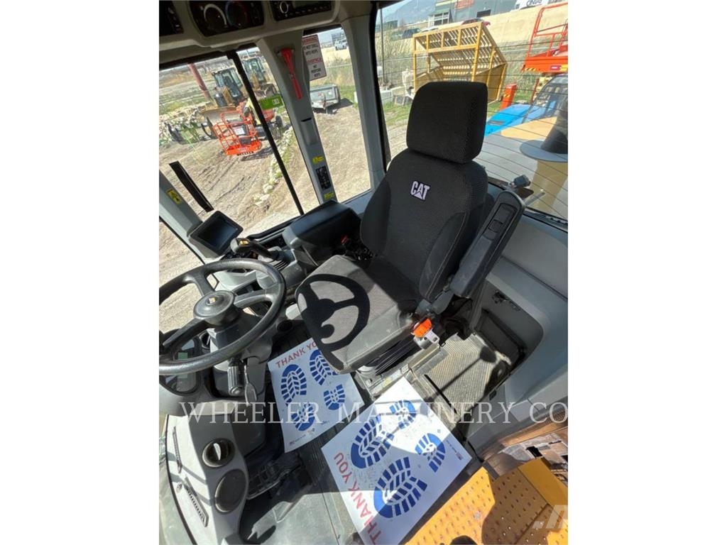 CAT 926M QC Wheel loaders