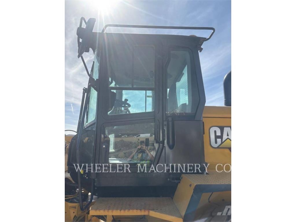 CAT 926M QC Wheel loaders