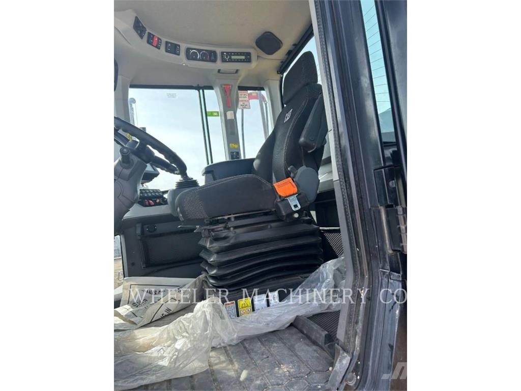 CAT 926M QC Wheel loaders