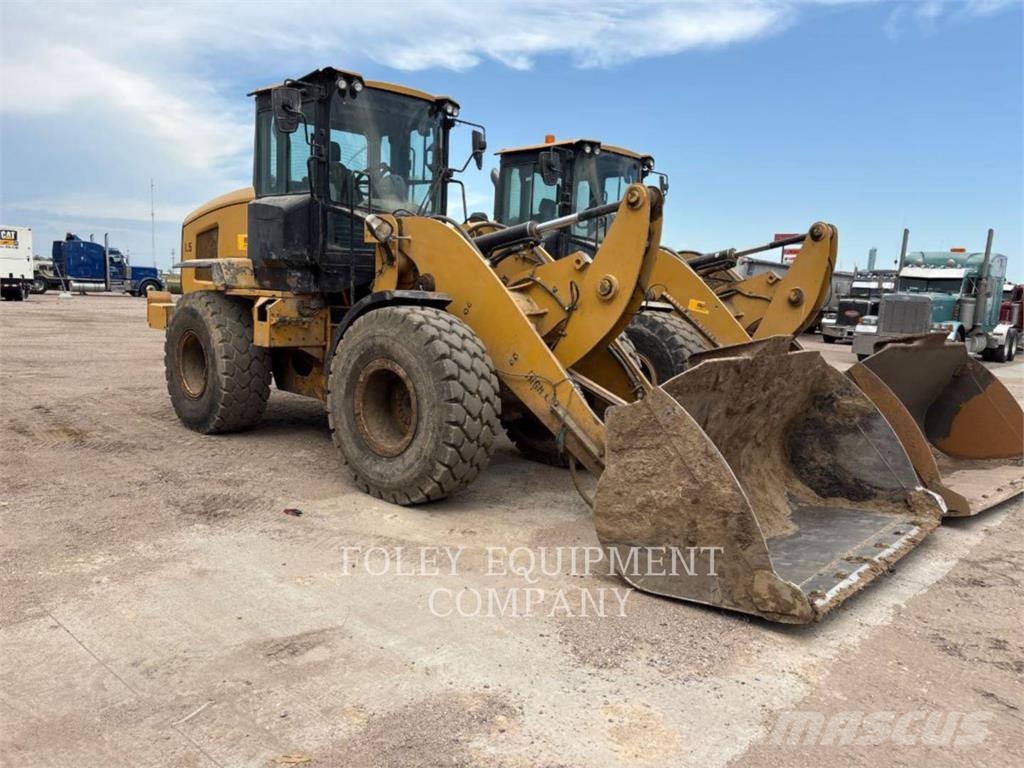 CAT 926MHL Iekrāvēji uz riteņiem