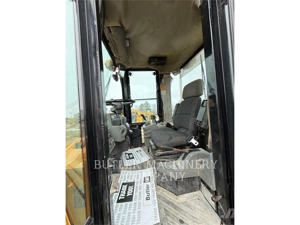 CAT 928G Chargeuse sur pneus