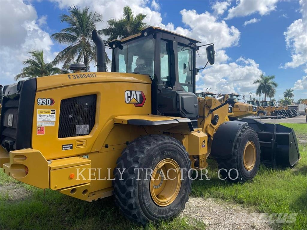 CAT 930-14 Gumikerekes homlokrakodók