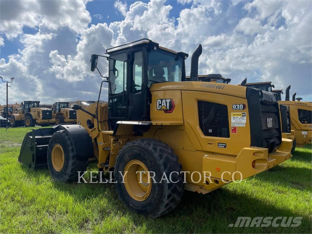CAT 930-14 Gumikerekes homlokrakodók